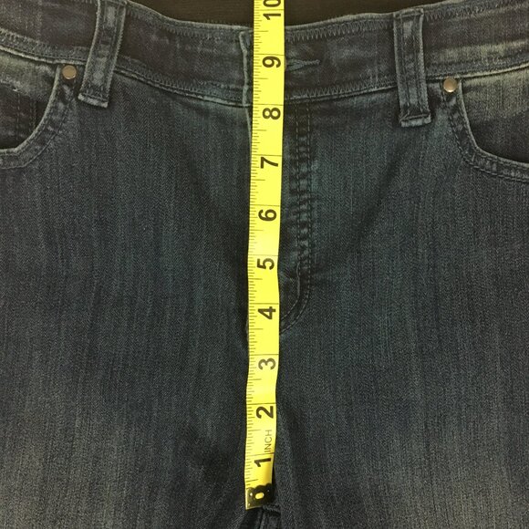 Chico's Fabulously Slimming Jeans Size 0 - Picture 11 of 12
